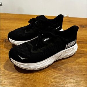 Women’s Hoka Arahi 7